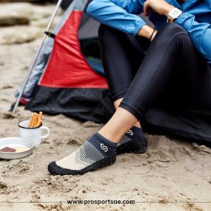 Ultraportable footwear for sports and travels